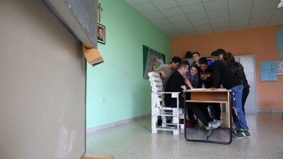 Adotta uno scugnizzo a scuola